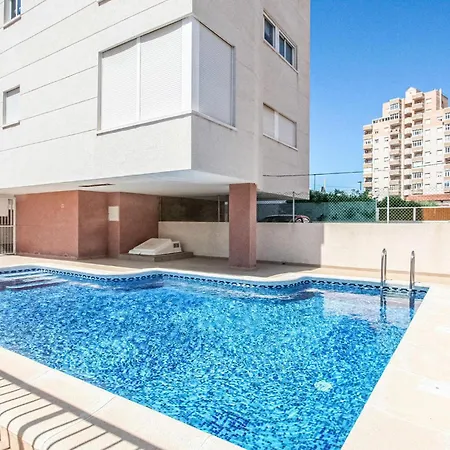 2 Bedroom Amazing In Апартаменты Торевьиа